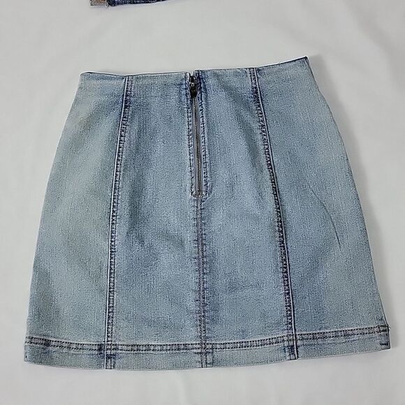 🖤 5/$20 🖤 WILD FABLE.. Jean skirt.. - Picture 5 of 10